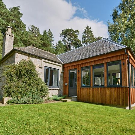 Amazing Cottage With Private Indoor Swim Pool And Hot Tub Grantown-on-Spey Eksteriør bilde